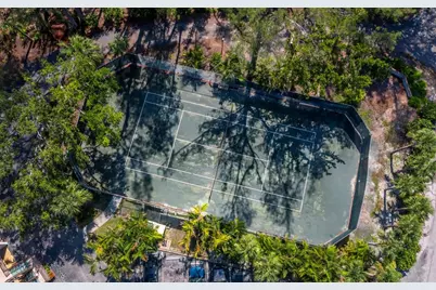 490 N Shore Road #6, Longboat Key, FL 34228 - Photo 45