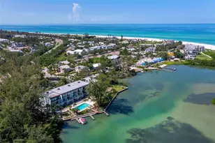 490 N Shore Rd, Longboat Key, FL 34228 - Photo 5