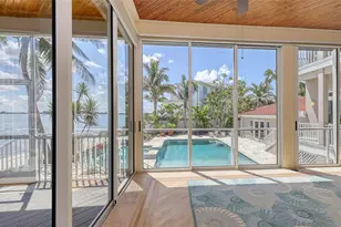 585 Gunwale Ln, Longboat Key, FL 34228 - Photo 35