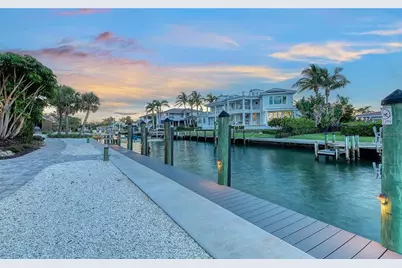 585 Gunwale Lane, Longboat Key, FL 34228 - Photo 9
