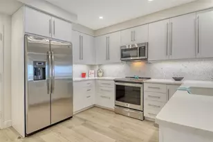 1000 Longboat Club Rd, Longboat Key, FL 34228 - Photo 23