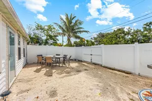 441 62nd St, Holmes Beach, FL 34217 - Photo 17