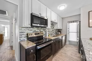 441 62nd St, Holmes Beach, FL 34217 - Photo 7