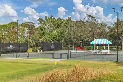 7904 Hampton Court, University Park, FL 34201 - Photo 57