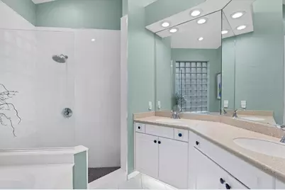 7904 Hampton Court, University Park, FL 34201 - Photo 25