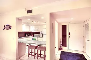 2039 Gulf of Mexico Dr, Longboat Key, FL 34228 - Photo 7