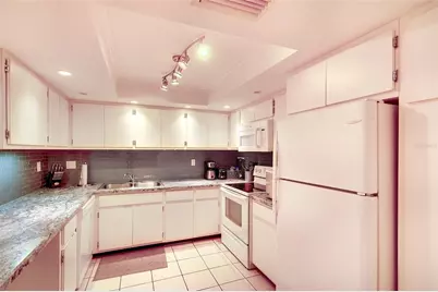 2039 Gulf Of Mexico Drive #G3-207, Longboat Key, FL 34228 - Photo 11