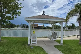 2236 Gondola Dr, Sarasota, FL 34238 - Photo 11