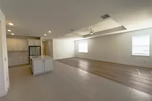 10011 Longmeadow Ave, Parrish, FL 34219 - Photo 5