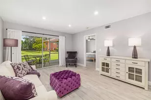 5450 Longwood Run Blvd, Sarasota, FL 34243 - Photo 5