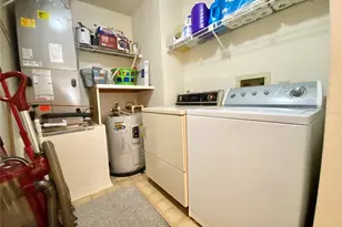 6211 Timberlake Dr, Sarasota, FL 34243 - Photo 23