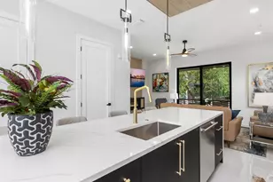 152 Audubon Pl, Sarasota, FL 34237 - Photo 17