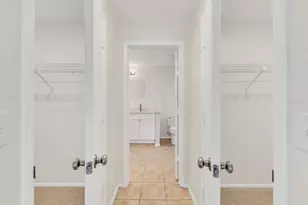 2102 Country Meadows Pl, Sarasota, FL 34235 - Photo 25