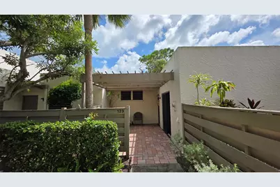 123 Pinehurst Drive, Bradenton, FL 34210 - Photo 3