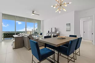 301 Quay Commons, Sarasota, FL 34236 - Photo 7