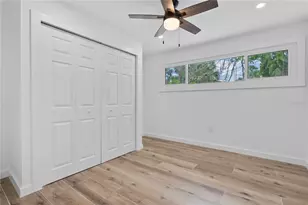 4879 Commonwealth Dr, Sarasota, FL 34242 - Photo 25