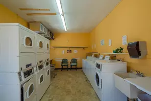 2423 Flamingo Blvd, Bradenton, FL 34207 - Photo 29