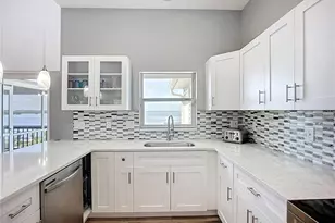 2424 69th Ave W, Bradenton, FL 34207 - Photo 13