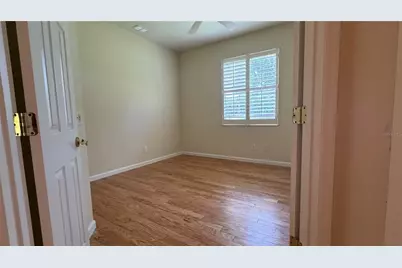 8228 Simpson Falls Court, Sarasota, FL 34243 - Photo 7