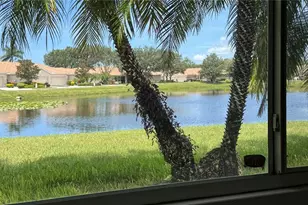 8228 Simpson Falls Ct, Sarasota, FL 34243 - Photo 11