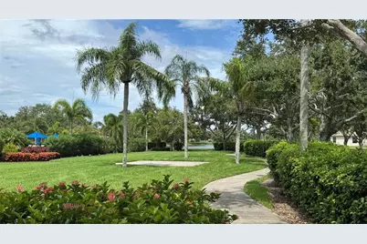 8228 Simpson Falls Court, Sarasota, FL 34243 - Photo 17