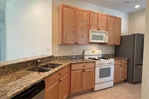 8228 Simpson Falls Ct, Sarasota, FL 34243 - Photo 5