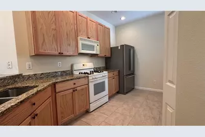 8228 Simpson Falls Court, Sarasota, FL 34243 - Photo 7