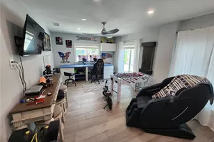 2622 Parma St, Sarasota, FL 34231 - Photo 5