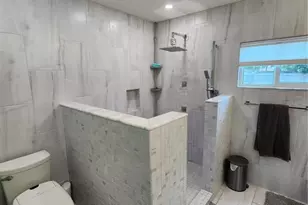 2622 Parma St, Sarasota, FL 34231 - Photo 9