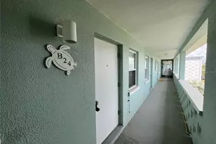 611 Gulf Dr N, Bradenton Beach, FL 34217 - Photo 9