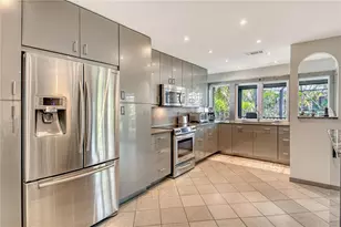 3210 Bayou Sound, Longboat Key, FL 34228 - Photo 11