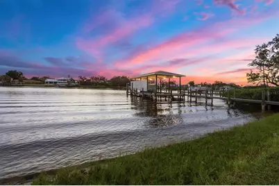 6012 Shore Acres Drive, Bradenton, FL 34209 - Photo 15