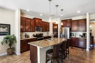 3039 Oriole Dr, Sarasota, FL 34243 - Photo 9