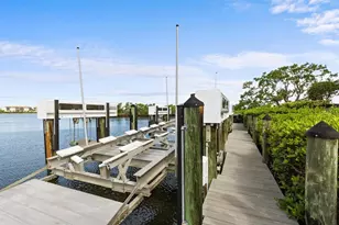 3576 Fair Oaks Way, Longboat Key, FL 34228 - Photo 37