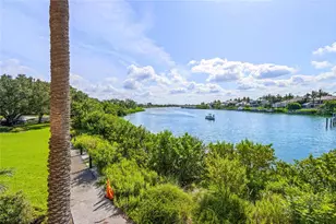 225 Sands Point Rd, Longboat Key, FL 34228 - Photo 13