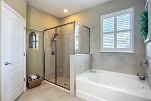 2807 Oriole Dr, Sarasota, FL 34243 - Photo 25