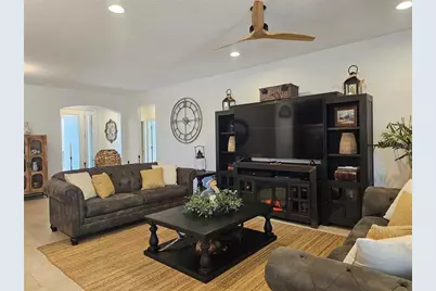 2807 Oriole Drive, Sarasota, FL 34243 - Photo 9