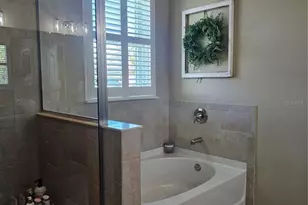 2807 Oriole Dr, Sarasota, FL 34243 - Photo 29