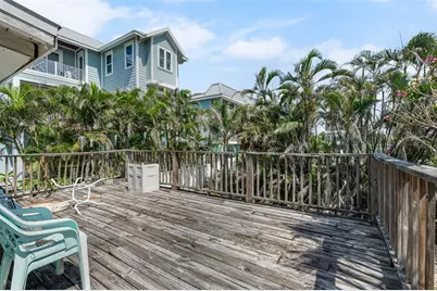 104 10th Street S, Bradenton Beach, FL 34217 - Photo 17