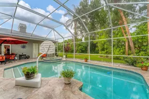 4888 Winterhaven Dr, Sarasota, FL 34233 - Photo 33