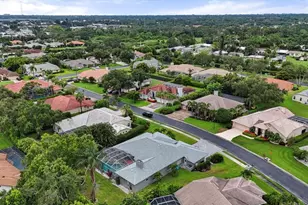 4888 Winterhaven Dr, Sarasota, FL 34233 - Photo 37