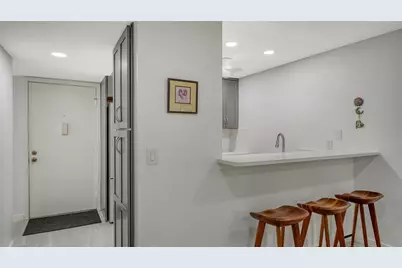 1542 Oak Street #102, Sarasota, FL 34236 - Photo 13