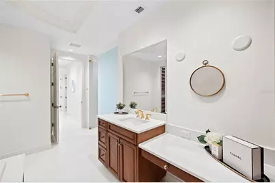 2251 Gulf Of Mexico Drive #301, Longboat Key, FL 34228 - Photo 51