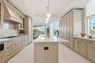 2251 Gulf of Mexico Dr, Longboat Key, FL 34228 - Photo 37