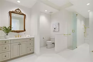 2251 Gulf of Mexico Dr, Longboat Key, FL 34228 - Photo 49