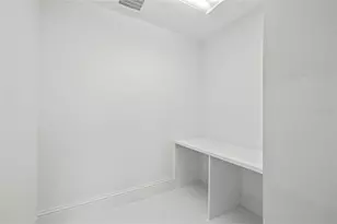 2251 Gulf of Mexico Dr, Longboat Key, FL 34228 - Photo 35