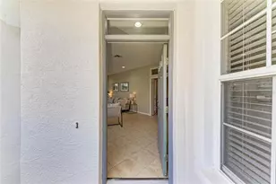 7039 Woodmore Terrace, Lakewood Ranch, FL 34202 - Photo 5