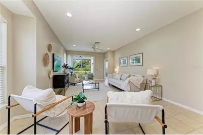 7039 Woodmore Terrace, Lakewood Ranch, FL 34202 - Photo 7