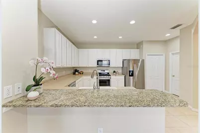 7039 Woodmore Terrace, Lakewood Ranch, FL 34202 - Photo 11