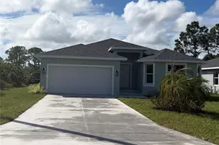 152 White Pine Dr, Rotonda West, FL 33947 - Photo 1